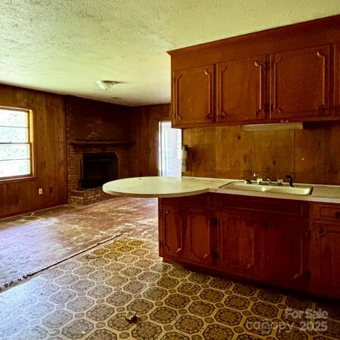 404 Sycamore Road, Salisbury, NC 28147