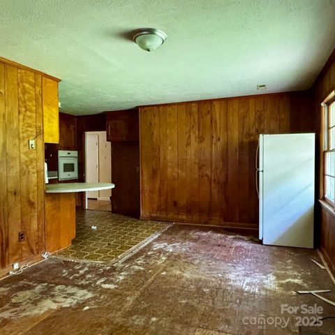 404 Sycamore Road, Salisbury, NC 28147