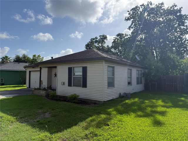 1803 Peachwood Drive, Pasadena, TX 77502