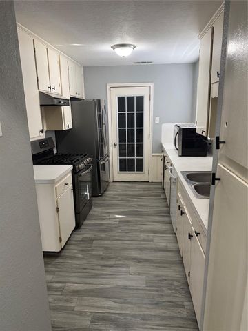 1803 Peachwood Drive, Pasadena, TX 77502