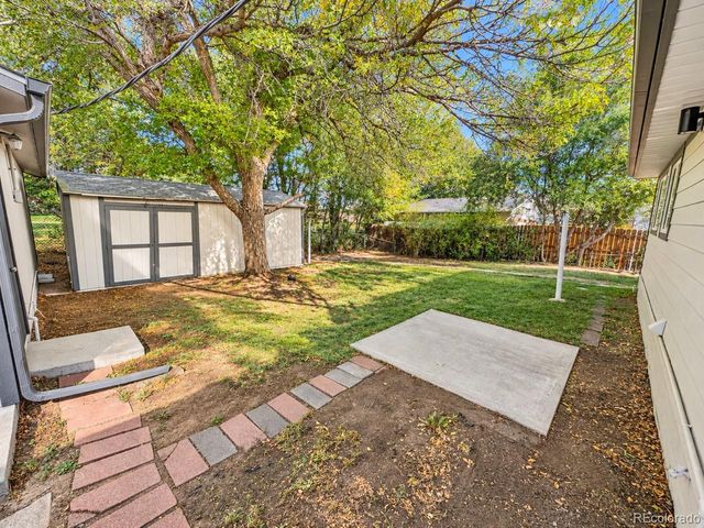 4055 S Hazel Court, Englewood, CO 80110