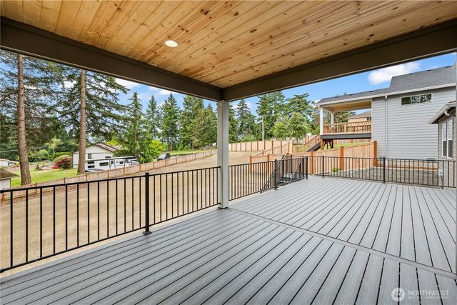 6708 6th Street E, Fife, WA 98424