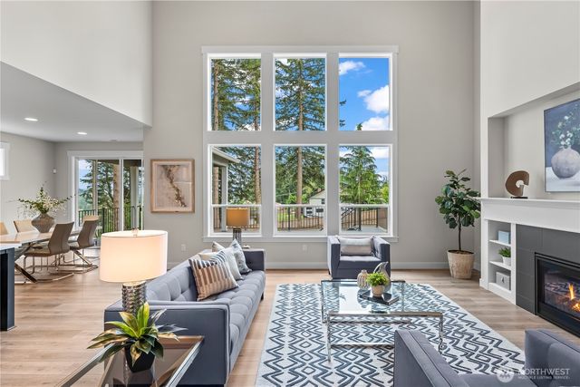 6708 6th Street E, Fife, WA 98424