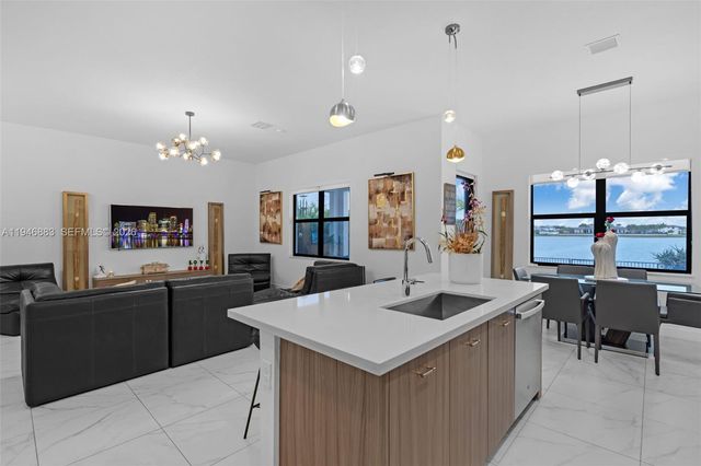 17565 SW 46th St, Miramar, FL 33029