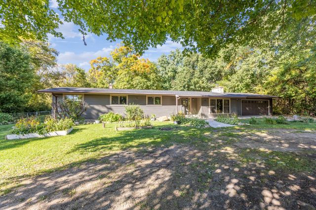 8722 47th Street SW, Howard Lake, MN 55349