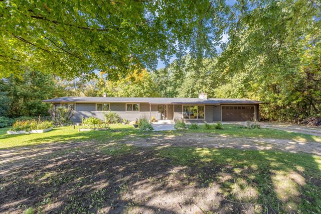 8722 47th Street SW, Howard Lake, MN 55349