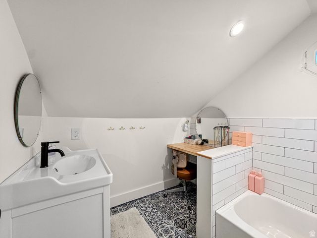 106 S 100 E, Farmington, UT 84025