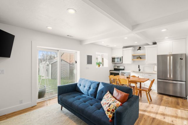 106 S 100 E, Farmington, UT 84025