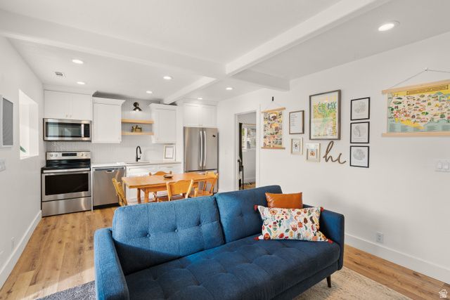 106 S 100 E, Farmington, UT 84025