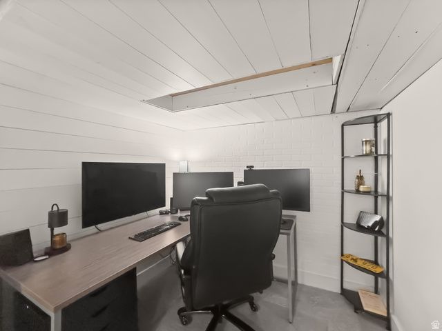 106 S 100 E, Farmington, UT 84025