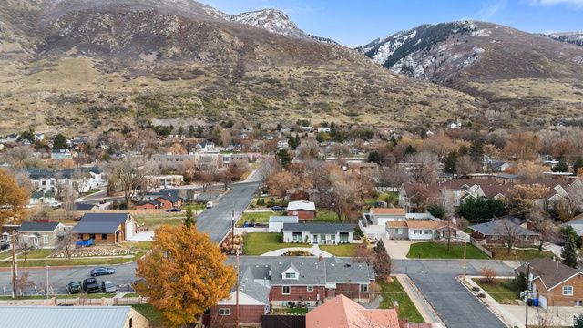 106 S 100 E, Farmington, UT 84025