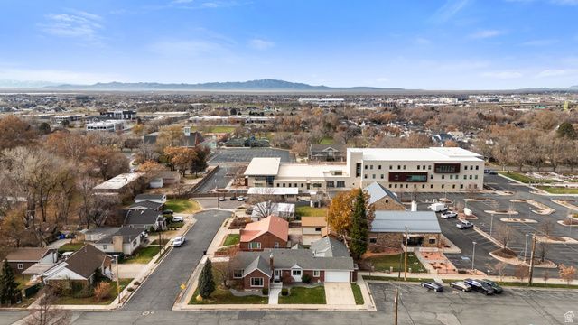 106 S 100 E, Farmington, UT 84025