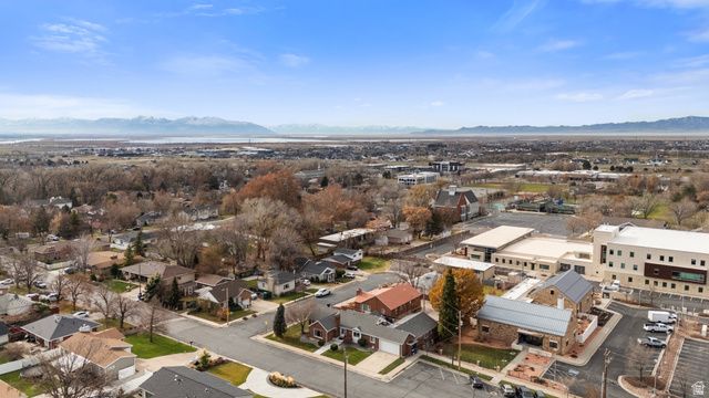 106 S 100 E, Farmington, UT 84025