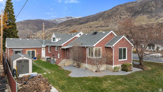 106 S 100 E, Farmington, UT 84025