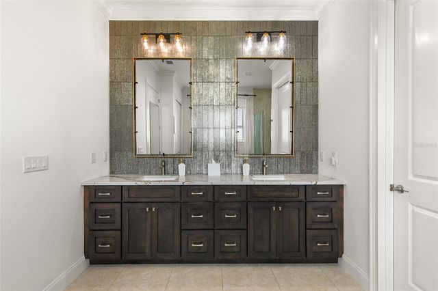 215 WILLOW OAK WAY, Palm Coast, FL 32137