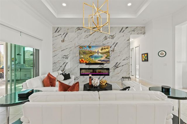 215 WILLOW OAK WAY, Palm Coast, FL 32137