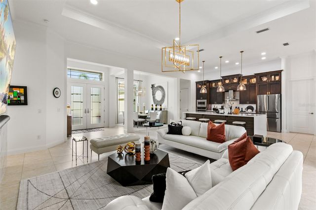 215 WILLOW OAK WAY, Palm Coast, FL 32137