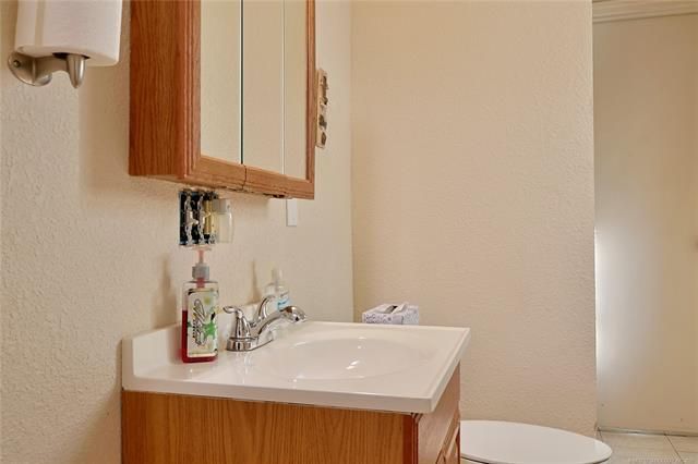 415461 E 1094, Checotah, OK 74426