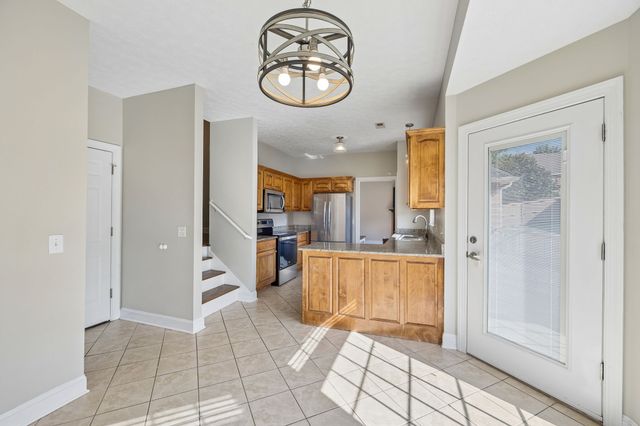 4075 Summit Dr, Greenbrier, TN 37073