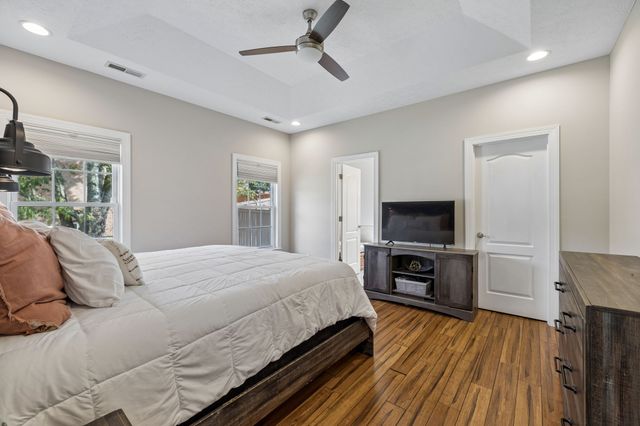 4075 Summit Dr, Greenbrier, TN 37073