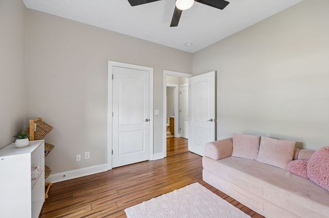 4075 Summit Dr, Greenbrier, TN 37073