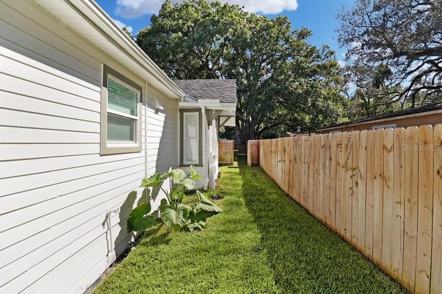 9310 N 18TH STREET, Tampa, FL 33612