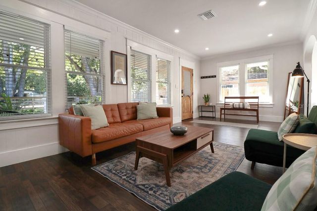 9310 N 18TH STREET, Tampa, FL 33612