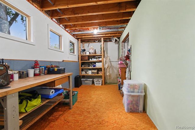 1564 Delmonte Street, Wolverine Lake, MI 48390