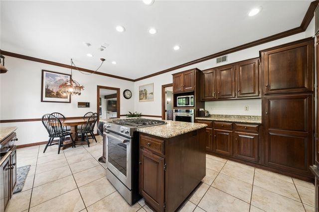 3116 Treeline Dr, Murrysville, PA 15668
