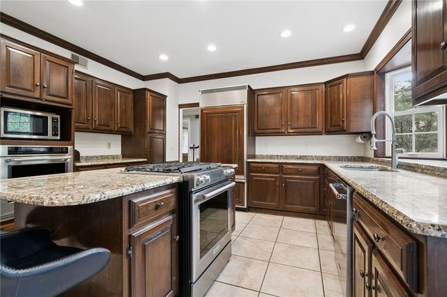 3116 Treeline Dr, Murrysville, PA 15668