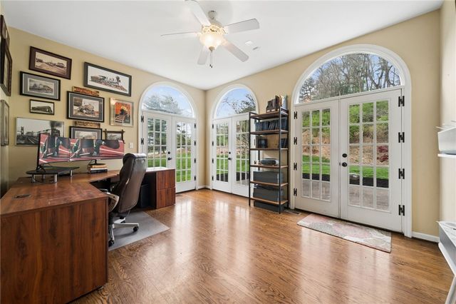 3116 Treeline Dr, Murrysville, PA 15668