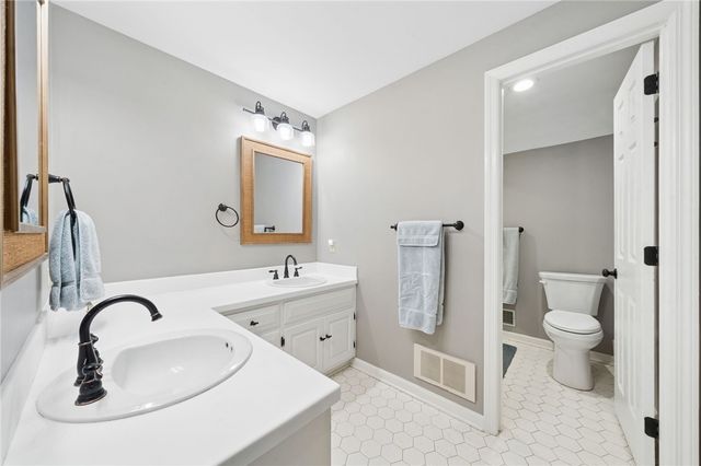 3116 Treeline Dr, Murrysville, PA 15668