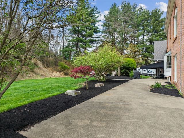 3116 Treeline Dr, Murrysville, PA 15668