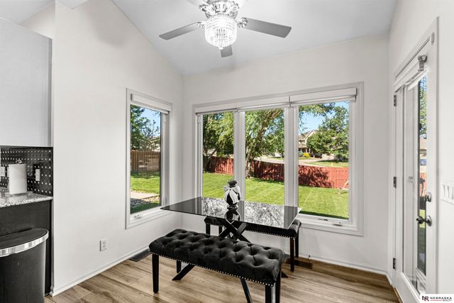 11828 S 52nd Street, Papillion, NE 68133