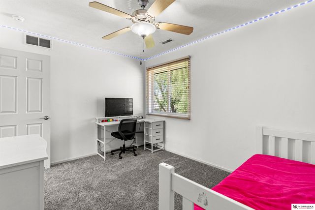 11828 S 52nd Street, Papillion, NE 68133