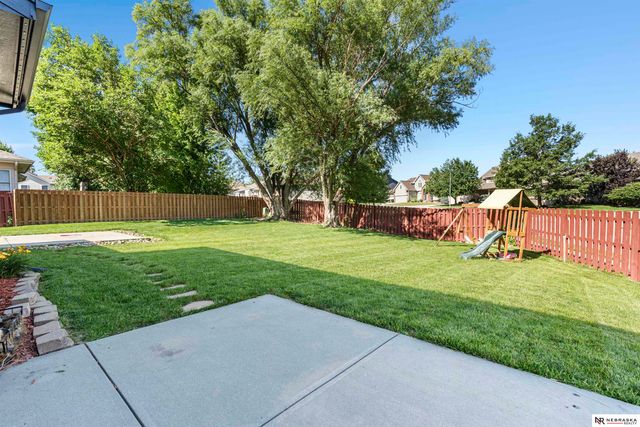 11828 S 52nd Street, Papillion, NE 68133