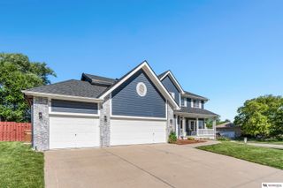 11828 S 52nd Street, Papillion, NE 68133