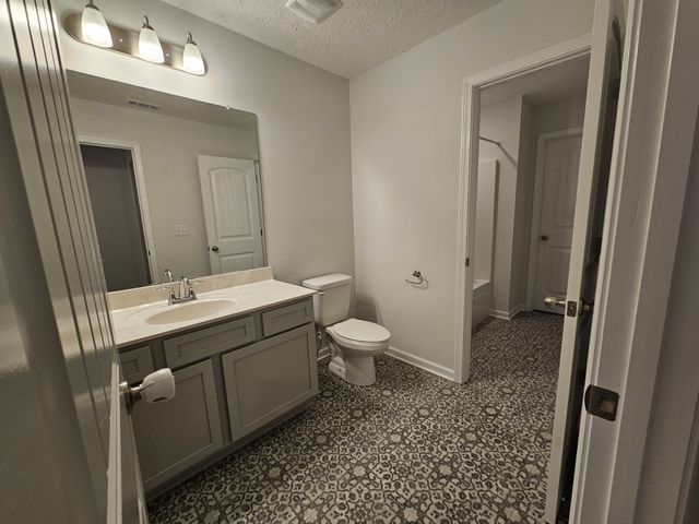 300 Durum St, Shelbyville, TN 37160