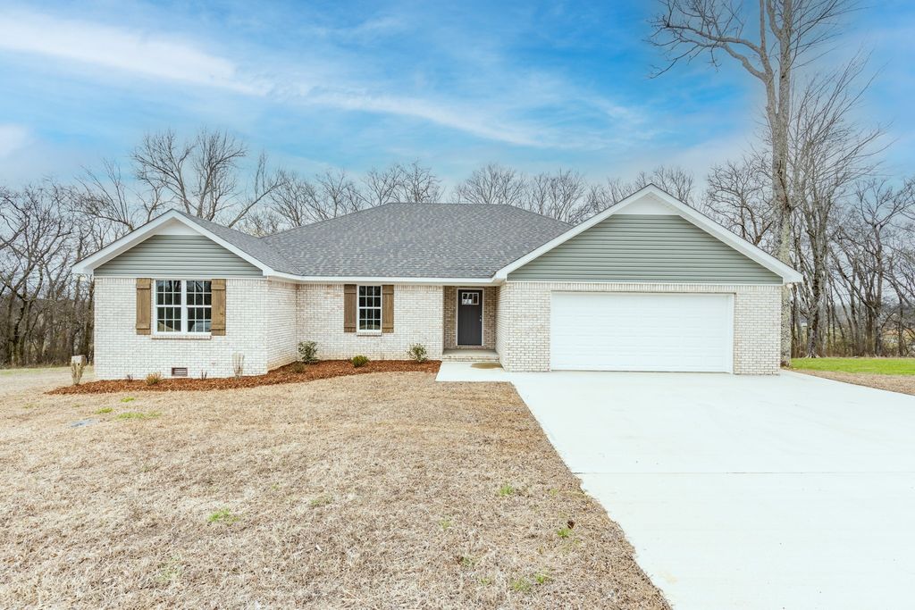 124 Lookout Ln, Pulaski, TN 38478