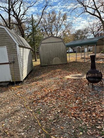 216 E Jackson Street, Sedalia, MO 65301