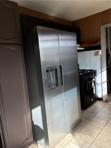 216 E Jackson Street, Sedalia, MO 65301