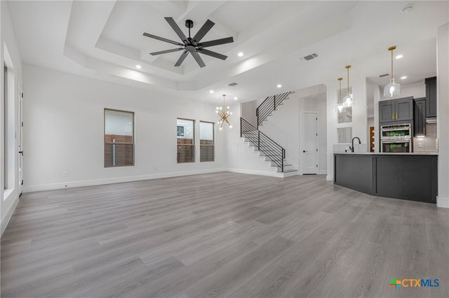 303 W Lane Ave, Manor, TX 78653