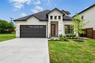 303 W Lane Ave, Manor, TX 78653