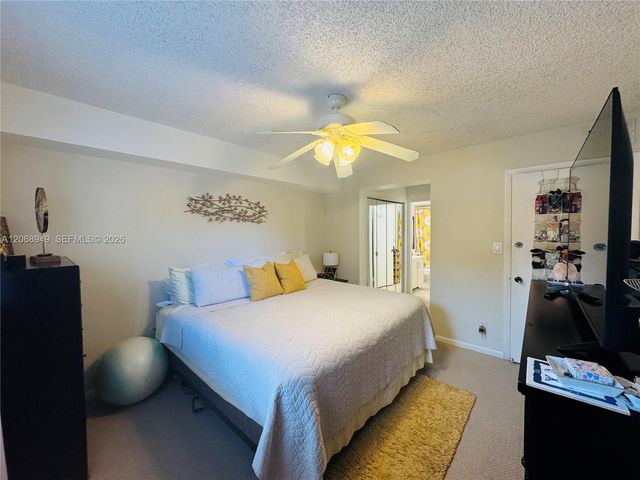 650 S Park Road 26-5, Hollywood, FL 33021