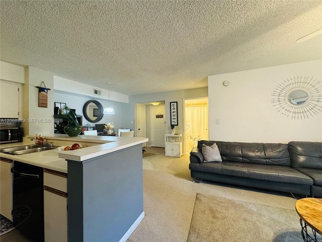 650 S Park Road 26-5, Hollywood, FL 33021
