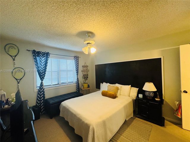 650 S Park Road 26-5, Hollywood, FL 33021