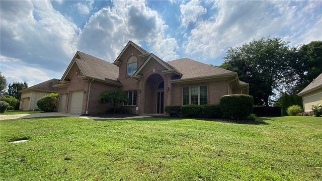 5665 Stone Lake Drive, Dayton, OH 45429