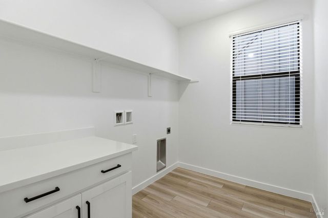 9109 Camino Colegio Rd, Rohnert Park, CA 94928