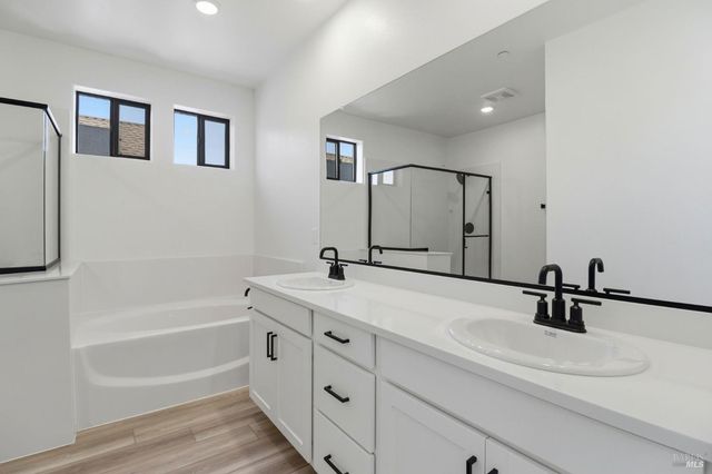 9109 Camino Colegio Rd, Rohnert Park, CA 94928