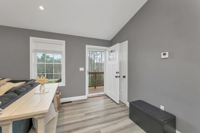 123 Parade Road, Barnstead, NH 03218